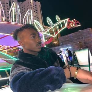 Meet your Posher, Kellen